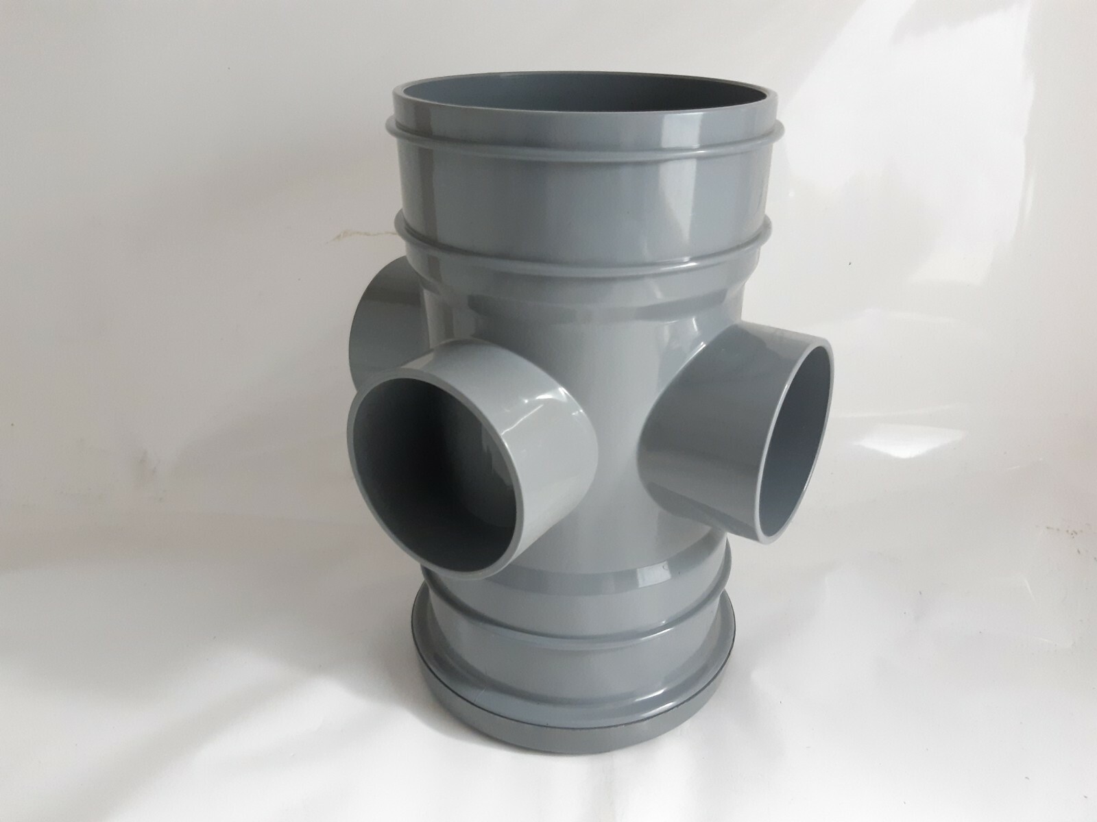 1 x 110mm FloPlast Grey SP582 Soil Pipe Solvent Socket uPVC Bend Reducer Boss