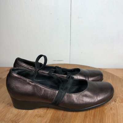 Munro Shoes Womens 8.5 M Mary Jane Leather Wedge Classic Career USA Metallic