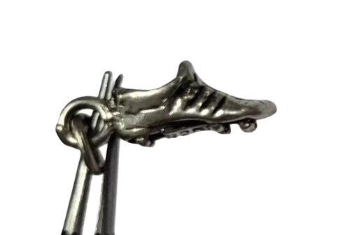 Pendentif En Forme De Chaussure En Argent Sterling - Bijou Vintage Ou D'occasion, Couleur Argenté