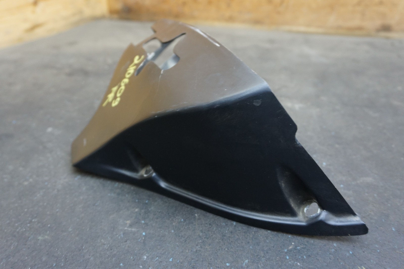 Front Bonnet Engine Hood Latch Cover Trim 67629100 Ferrari 612 Scaglietti *Note*