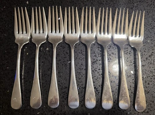 Wallace Sterling Silver Dessert or Salad Forks Set of 8 M or W 6 1/4” 269 Grams