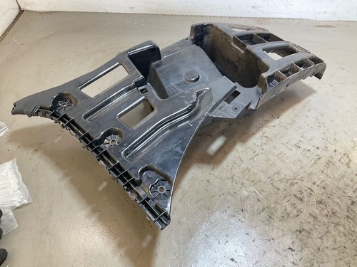 BMW X1 F48 F49 2021 Stoßstange hinten links Halterung 7332317 SIG60239