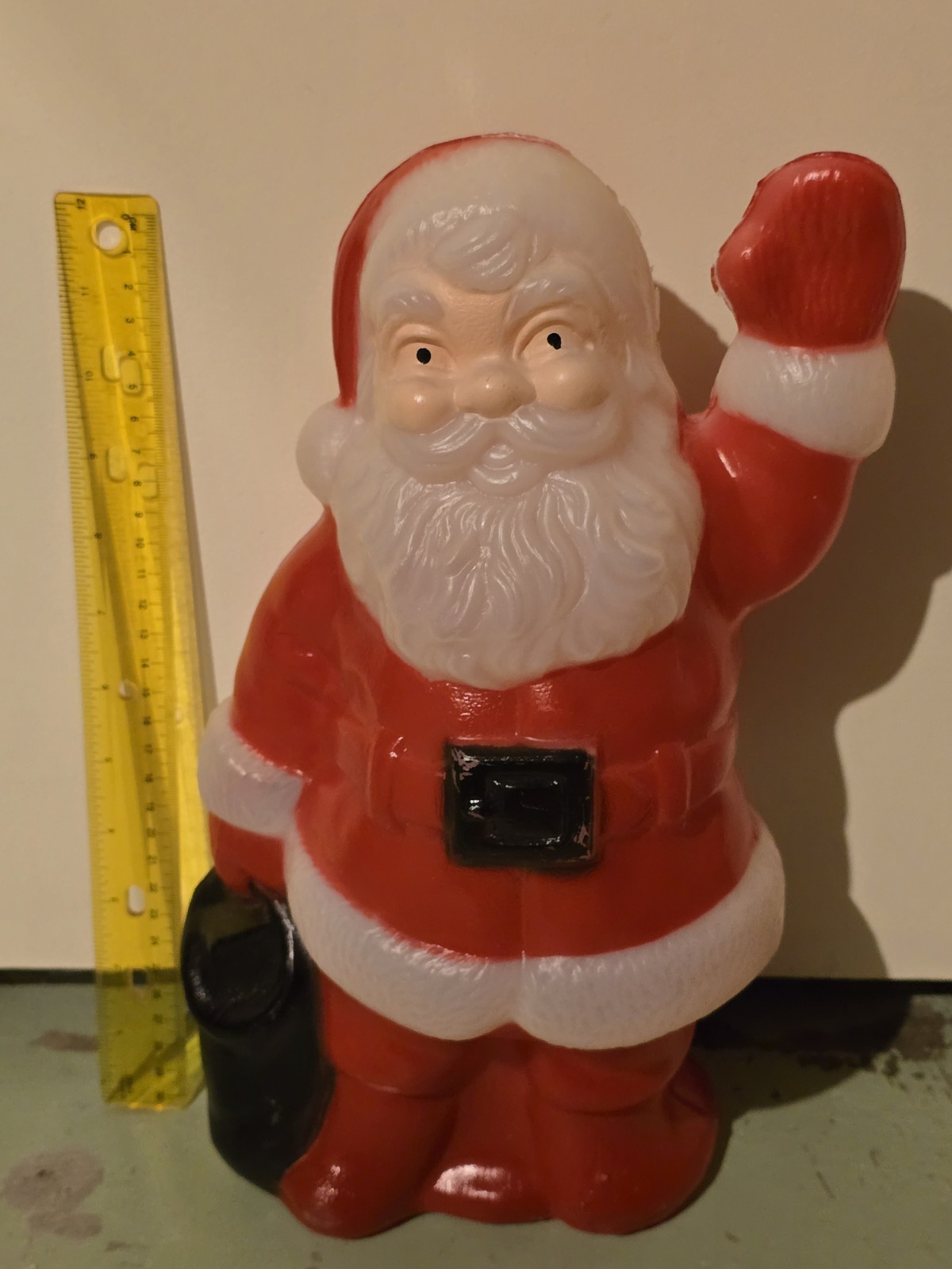 VTG SUN HILL SANTA TABLE TOP BLOW MOLD WAVING PLASTIC 13" CHRISTMAS 1990 $0 SHIP