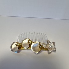Vintage Gold Tone Floral Bridal Hair Comb with Pearl Accent