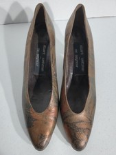 VTG 6 Stuart Weitzman For Mr. Seymour Bronze Floral Pattern With Cone Heels