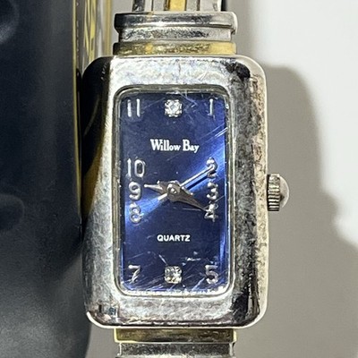 Willow Bay Quartz Watch With a Silver-Tone Case Dark Blue  Arabic Numerals 