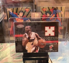 2003 04 Caron Butler Fleer NBA Hoops Hot Materials Jersey #HM-CB2 Ser# /500 32A