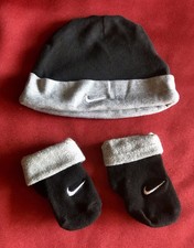 Nike Baby Beanie Hat & Booties Set 0-6 Months Black Grey Heather Swoosh-EUC