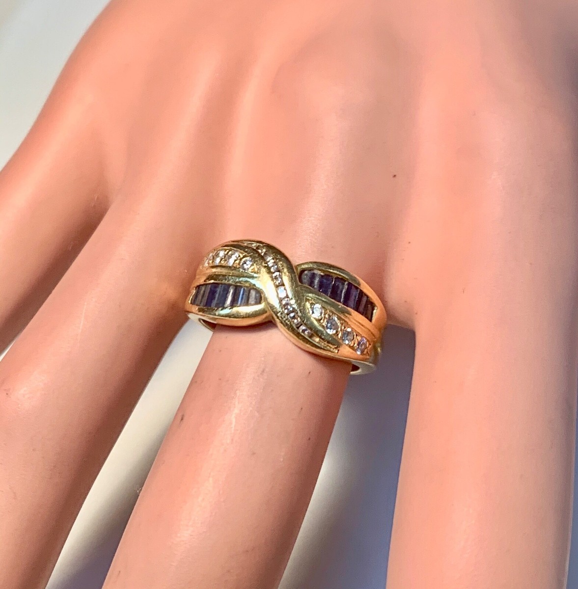 Bague Or 18 Carats Avec Diamants Et Saphirs - 0.34 Ct - Poids 5.60 G - Taille 52