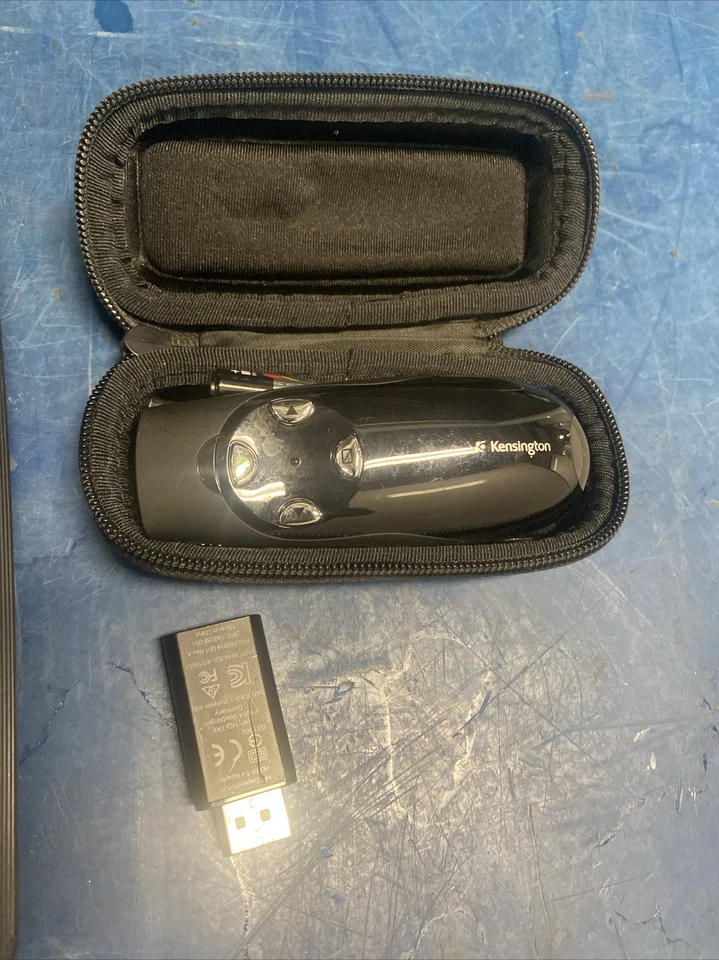 optoma projector DX550 DLP For Parts Or Replacement Black - Image 3 of 4