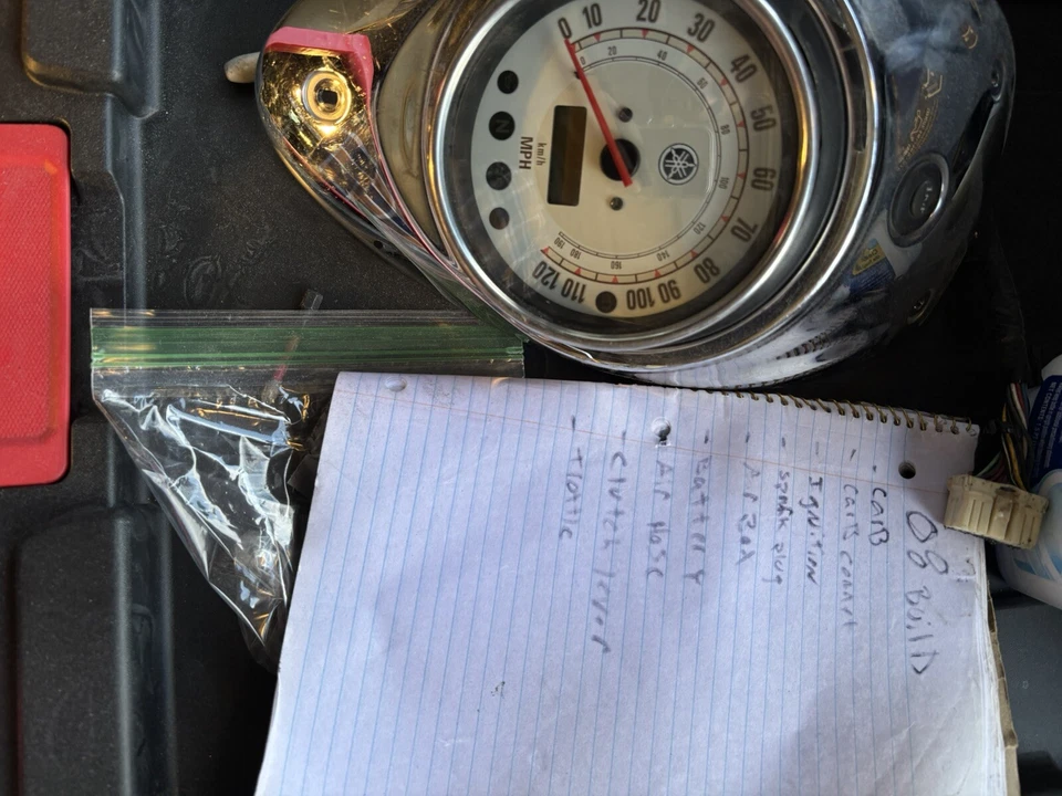 Bobber Vstar 1100 Foto 4 de 4