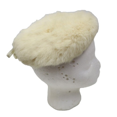 Beatrice Martin Vintage fur headpiece with jewel- off white  display picture 2