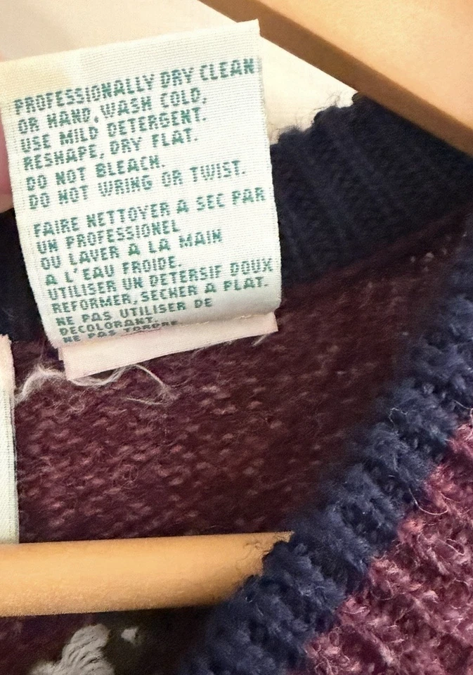 VTG Northern Reflections Floral Plum Color Wool Blend Button Cardigan Sweater-M- - Image 4 of 4