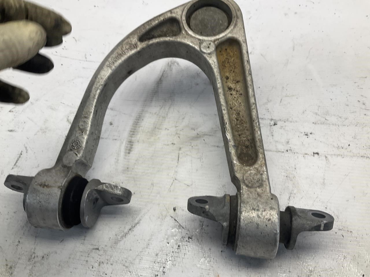 McLaren 570S 2011-2017 Front Right Upper Control arm