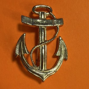 LIDZ Mark Gold Tone Anchor Navy Badge Pin Militaria Collectible Military Theme