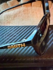 smith optic womens sunglasses exelent pre owned conditiblack with original box