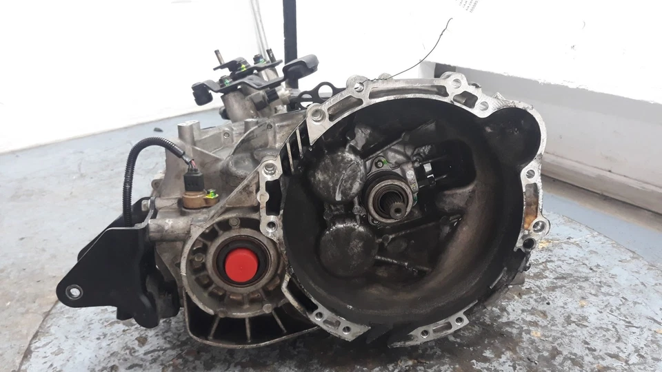 4300024450 GETRIEBE / S720J0 / 1555951 FÜR KIA CARENS UN EMOTION - Image 4 of 4
