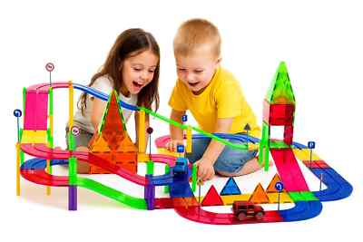 Mag-Genius Magnetfliesen Rennwagen Strecke + Bonus Straßenschilder & Auto Magna 3D Set Spielzeug