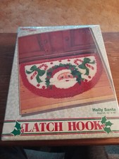 NEW Caron Wonder Art Holly Santa Latch Hook Model 4577