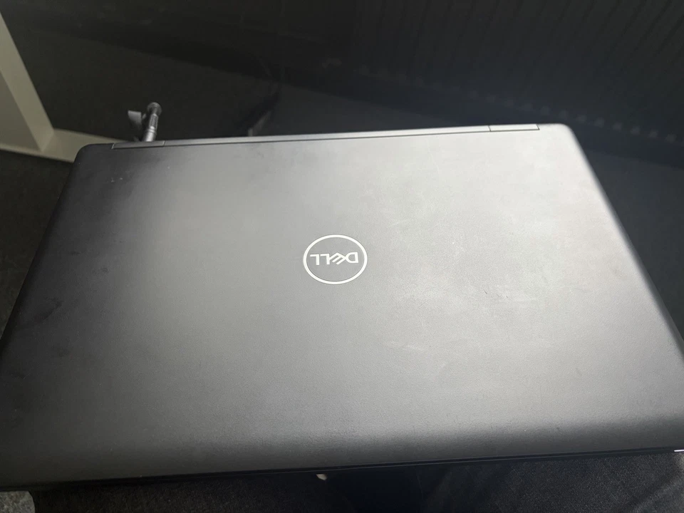 Dell Latitude 5590 · i5-7300U · 8GB · 256GB, Foto 4 von 4