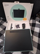 Wacom Intuos 8.5" x 5.3" Bluetooth Graphics Tablet - Pistachio Green