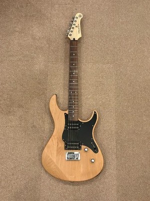 YAMAHA Pacifica 120H Electric Guitar Stunning Sound Versatile Design