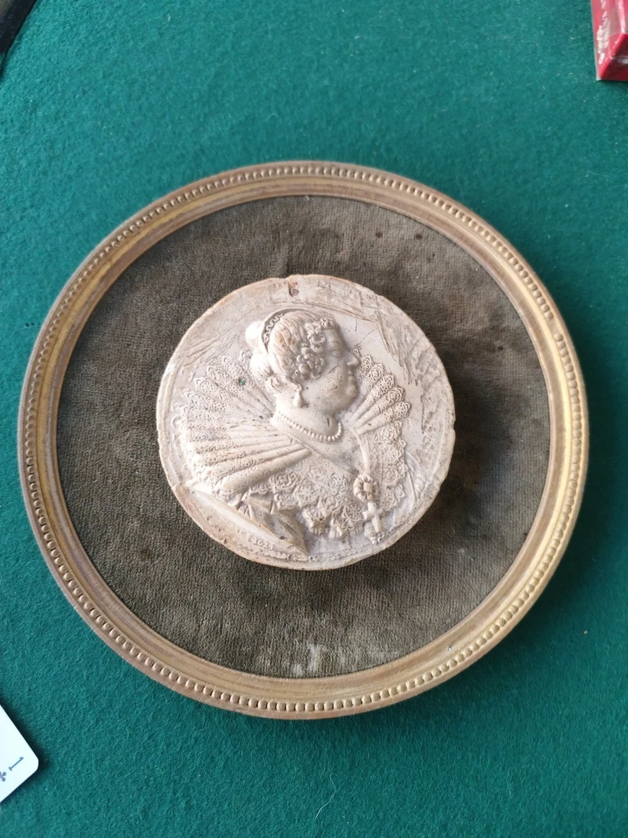Medaillon dans sculptures et statues du xixe siècle et avant