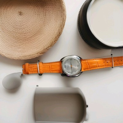 Ladies Round Beautiful Silver Tone Orange Dial Canvas Band Analog Watch E3