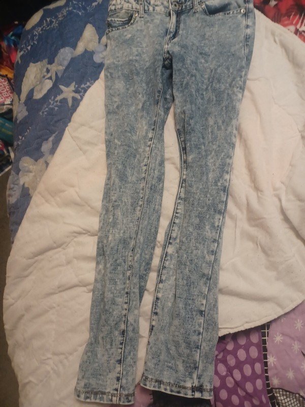 girls levis jeans Size 10 Reg. Stonewash adjustable waist tabs inside