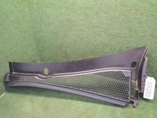 Windleitabdeckung links Peugeot 208 (CA) 1,2i 50KW Bj.2017 9673302777