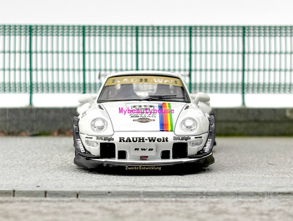 RWB 911 ホワイト ミニカー 1/18 RWB 911 ホワイト ミニカー 1/18