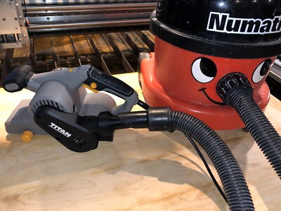 Titan Bandschleifer TTB873SDR Absaugadapter für Henry Hover Staubsauger