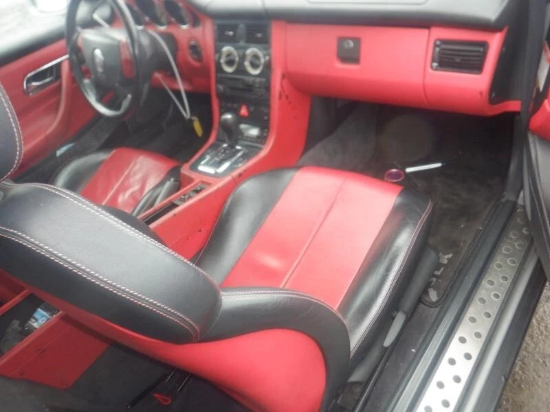 Cilindro maestro de freno usado se adapta a: Mercedes-benz Mercedes slk 170 1998 tipo SLK230 Foto 4 de 4