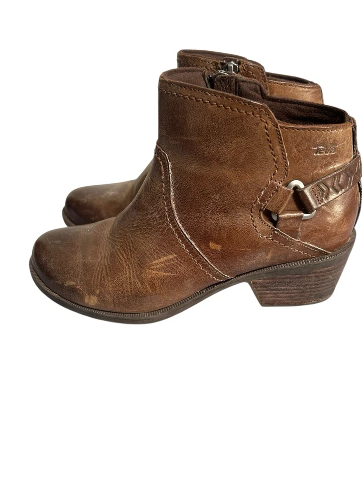 Botas para mujer Teva de cuero con cremallera lateral al tobillo coñac talla 8,5 Foto 3 de 4