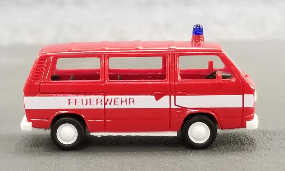 VEHÍCULO DE EMERGENCIA HERPA HO 1:87 4101 VW BULLY-BUS DE COLECCIÓN HECHO EN ALEMANIA Foto 3 de 4