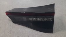 815800DB70 RÜCKLEUCHTE INNEN RECHTS / 1511263 FÜR TOYOTA YARIS CROSS MXP_ 1.5