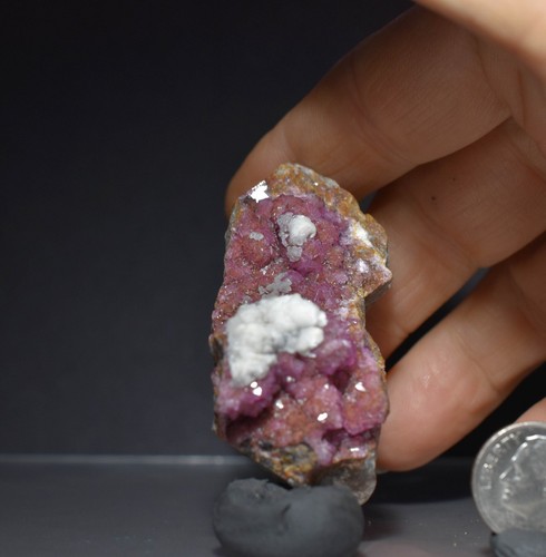 Hot Pink Cobalto Calcite,Mineral specimen Zaire - Picture 10 of 12