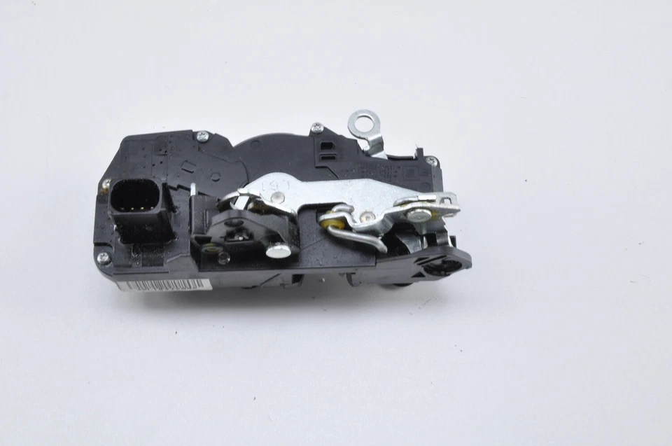 Actuador de cierre de maletero puerta trasera puerta levadiza Chevrolet Equinox OEM 2005 2006 Foto 3 de 4