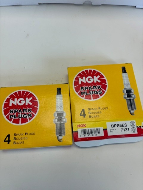 2 Pack Genuine NGK 7131 Nickel Spark Plugs BPR6ES for Small Engines Honda 600