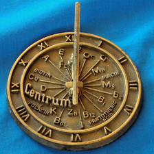 VINTAGE LEDERLE PHARMACEUTICALS  BRASS ADVERTISING SUN DIAL PAPER WEIGHT 3"  USA