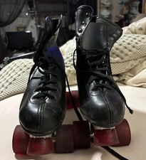 Pair Vintage Chicago Black Rink Roller Skates Size 9 Red Urethane Wheels USA
