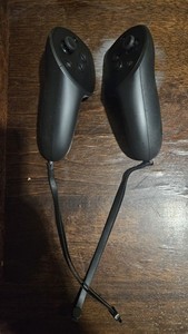 Meta quest pro controllers