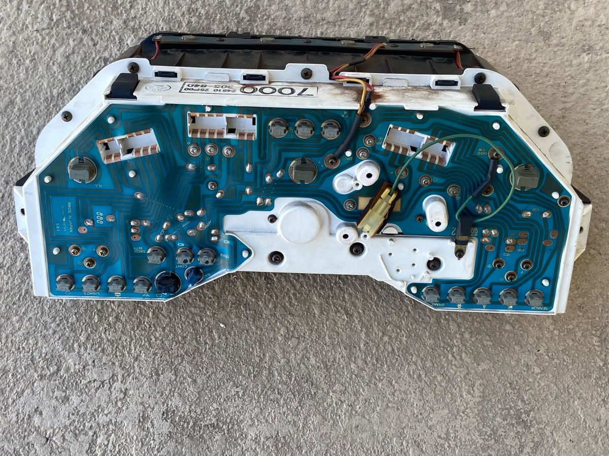 1984-1988 Nissan 300ZX KPH Instrument Cluster Speedo Gauge Z31