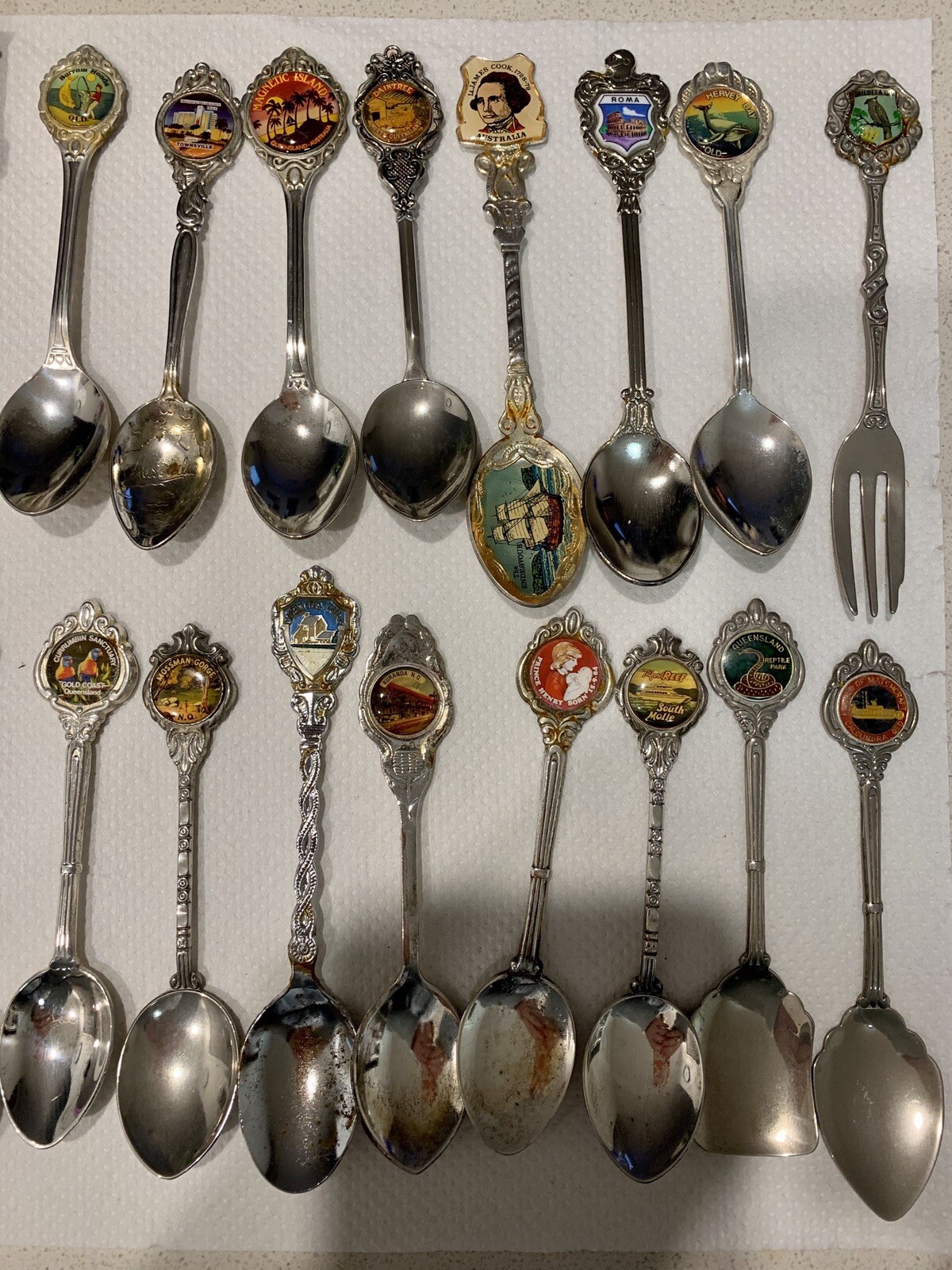 Bulk collectable vintage teaspoons x 32 eBay