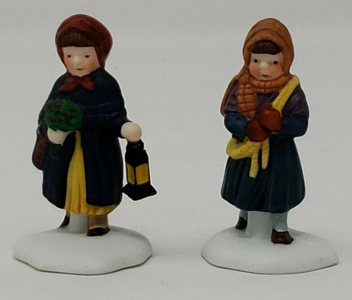 Dept 56 Heritage Village BRINGING HOME THE YULE LOG 55581 - Picture 3 of 12