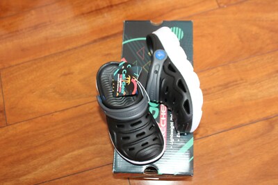 NWT BOYS SKECHERS SZ 2 SANDALS CLOGS LIGHT UP