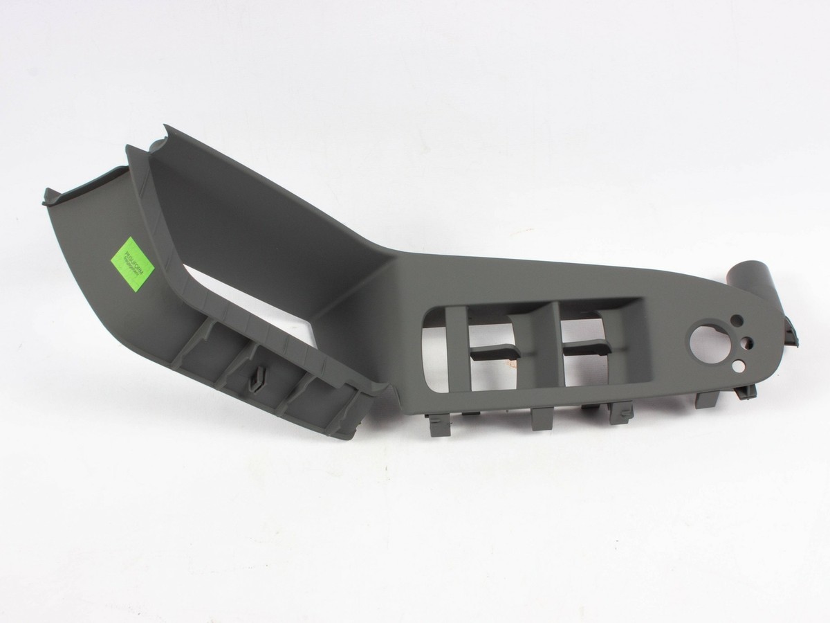 a d01。a d0 2。33 Radiator Support Air Duct - Left, Front (BEV) | Parts | Ford.com