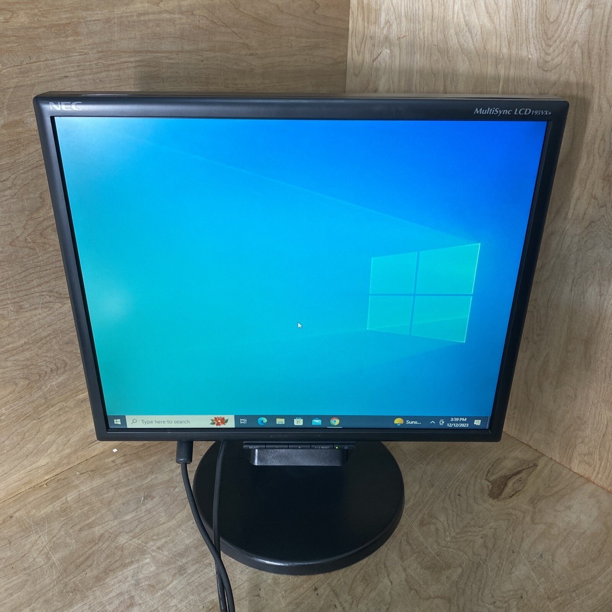 NEC LCD Monitor MultiSync LCD195VX+/READ | eBay