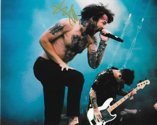 * CALEB SHOMO * signed 8x10 photo * BEARTOOTH * COA *