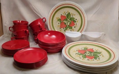 Vintage 70s Melamine Dishes Set NHP Artisan Ware 42 Pc Plate Bowl  Strawberry